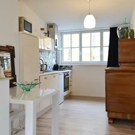 Historischer Bahnhof *